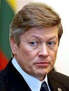 Всіх у відставку