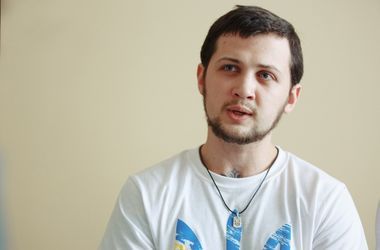 Недавній політв'язень Афанасьєв зустрівся з родинами Сенцова, Кольченка і Клиха