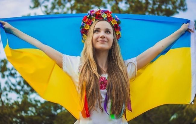 У Києві розпочалися урочисті заходи з нагоди Дня Конституції