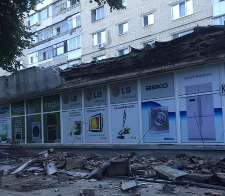 У Херсоні на жінку обвалився карниз будинку вагою кілька тонн