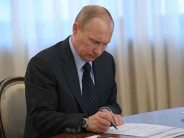 Путін включив анексований Крим до складу Південного федерального округу