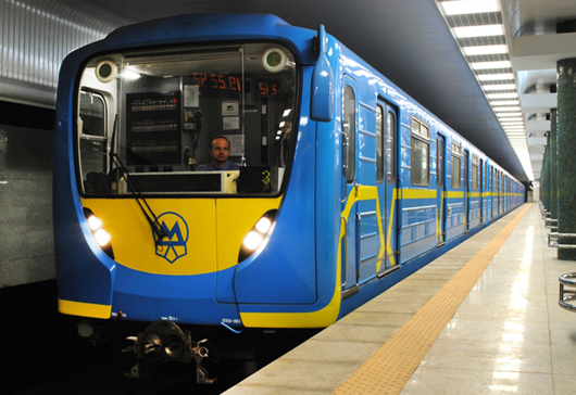 Проїзд у метро подорожчає втричі