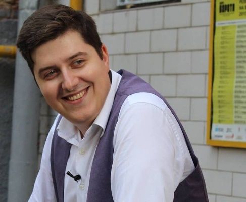 Стас Жирков у театрі "Золоті ворота" робить все, аби не стати порохом