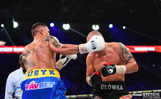 Десятий вал: Олександр Усик — новий володар чемпіонського пояса  Всесвітньої боксерської організації  у важкій вазі