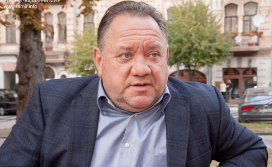 Богдан Бенюк: Ті, хто нами керує, граються з народом у «котика й мишку»