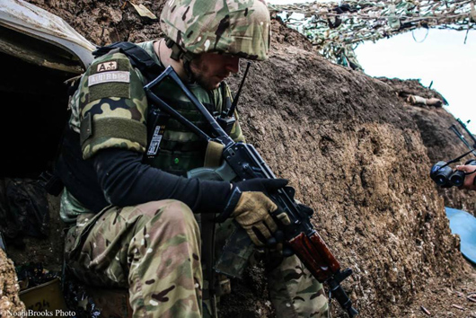 Пекло під Маріуполем: в Міноборони підтвердили серйозні втрати в Широкіно