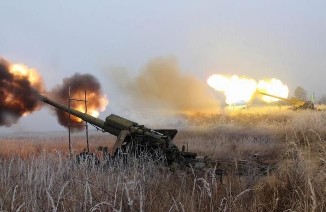 Міністр оборони Степан Полторак каже, що під Маріуполем ворога засліпила помста