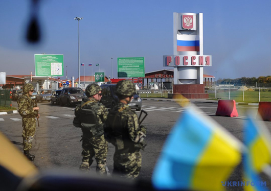Порвати з агресором. Чи втратить щось Україна у разі введення візового режиму з Росією