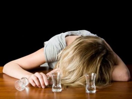 Жінки за вживанням алкоголю вже догнали чоловіків - австралійські вчені