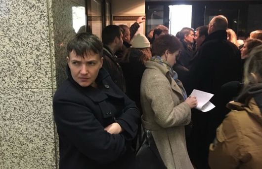 Що то було: навіщо визволена з Росії Савченко сама ж туди повернулась