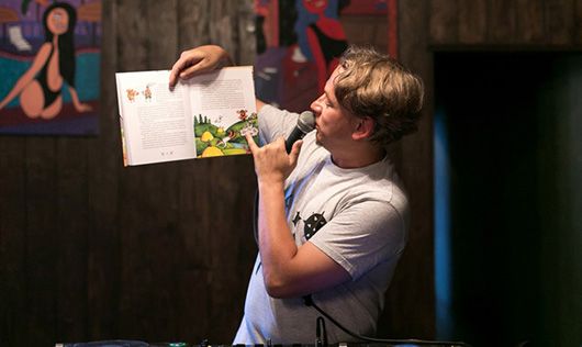 Вокаліст «Фоззі» Сидоренко написав першу книжку про українського супергероя