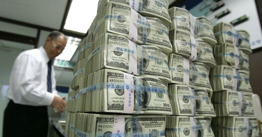 Догралися: експерти сумніваються, що МВФ надасть Україні четвертий транш