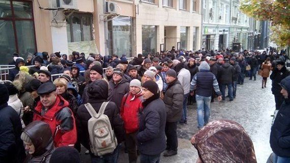У Москві виборців президента Молдови звозять автобусами (фото)