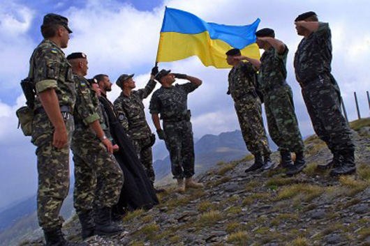 Зброю - в кожну школу: львівських учнів учитимуть військового вишколу