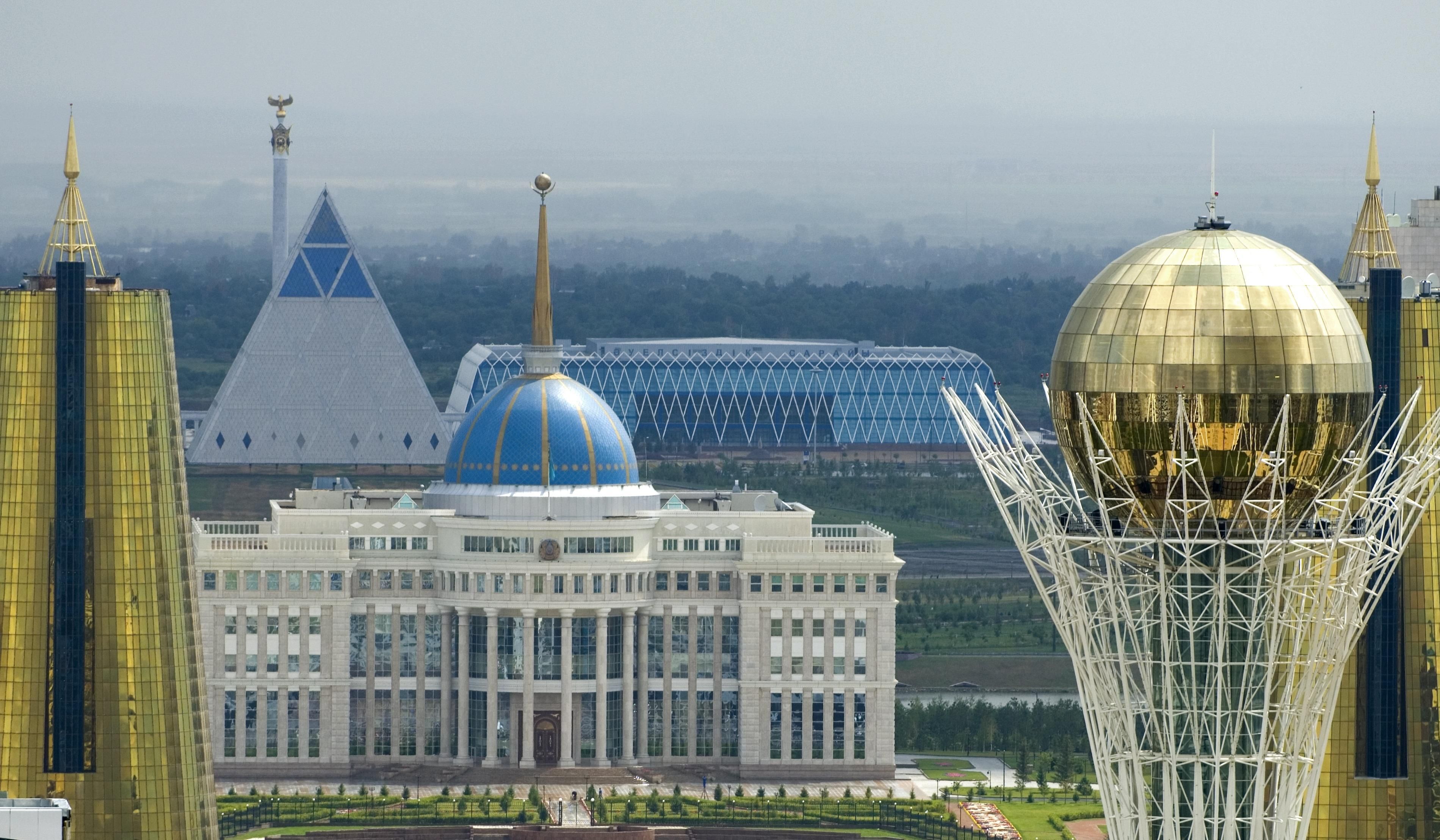 Нурсултан Назарбаєв не проти перейменування Астани на його честь