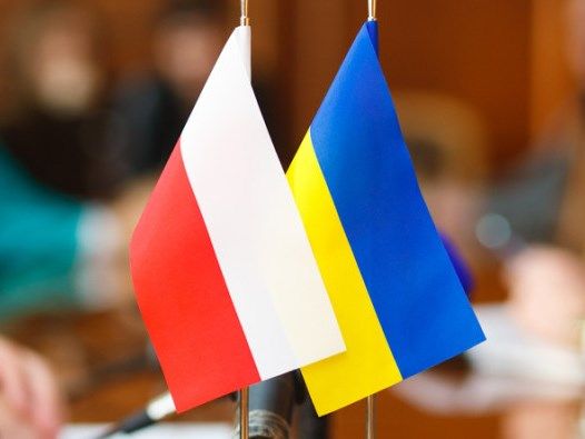 Польща планує запровадити для українців аналог американської «зеленої карти»