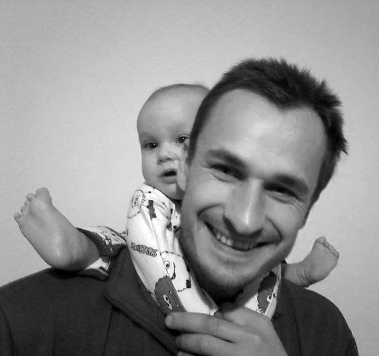 Керівники ГПУ і Нацполіції обіцяють Артему Полежаці чесне розслідування загибелі брата і племінниці