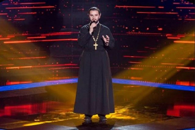 Священик Олександр Клименко із шоу Голос Країни вважає героїв Небесної Сотні безумцями та кепкує над 1+1 (фото)