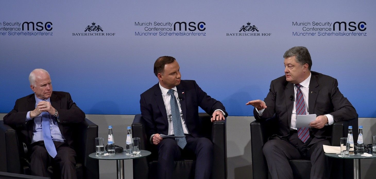 Порошенко закликав Захід протверезити Росію і вказати агресору його місце