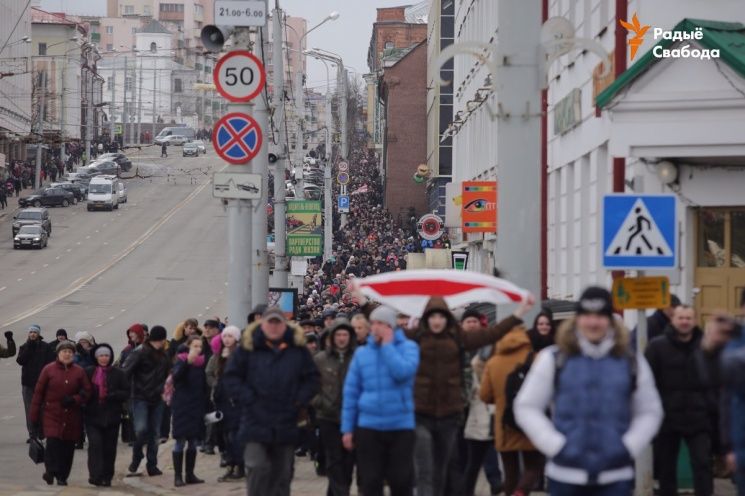 Білорусь накрила хвиля протестів через декрет про неробство (фото)