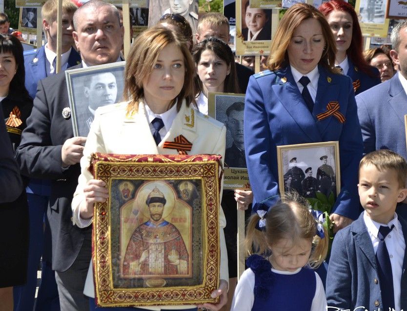 Наталії Поклонській привидився мироточащий бюст Миколи ІІ (відео)