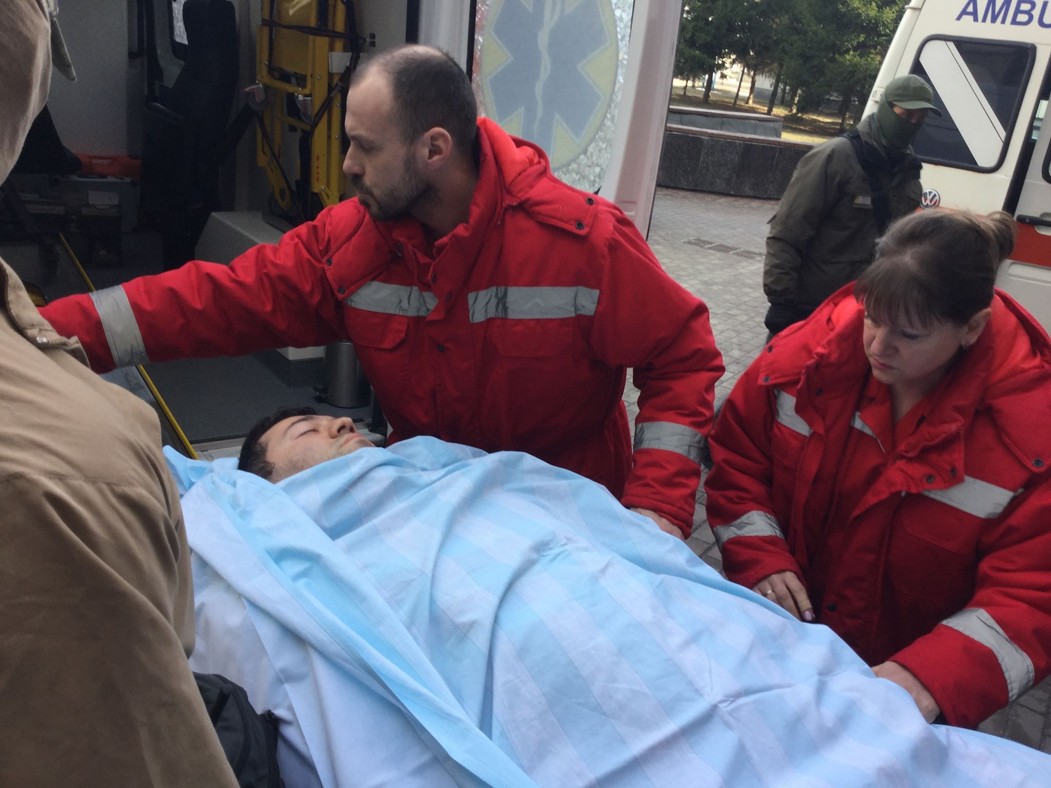 Романа Насірова конвоювали до Інституту кардіології на обстеженя (фото)