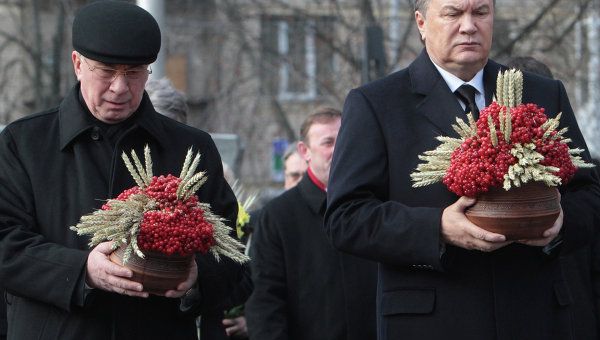 Микола Азаров переконує з Росії, що Голодомору не було