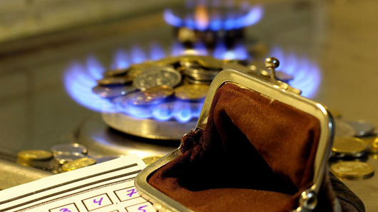 Війна за труби: як вдалося відтермінувати абонплату за газ та чого чекати далі