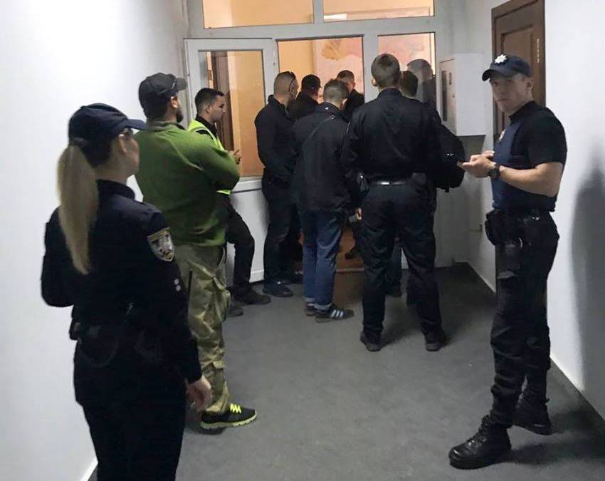 Захоплення офісу Держгеонадр: уряд під прикриттям рейдерів змінив керівництво служби