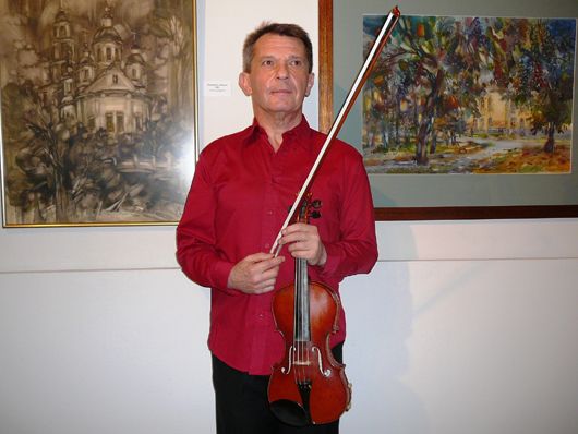 Музикант Юрій Кириченко під час евакуації з Луганська взяв лише скрипку