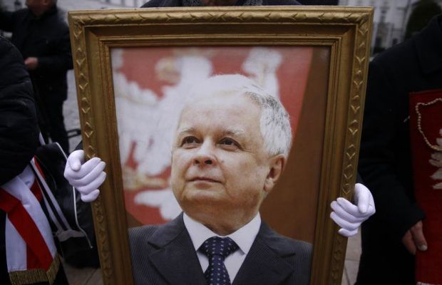 Смоленська катастрофа: у труні Лєха Качинського виявили рештки інших людей