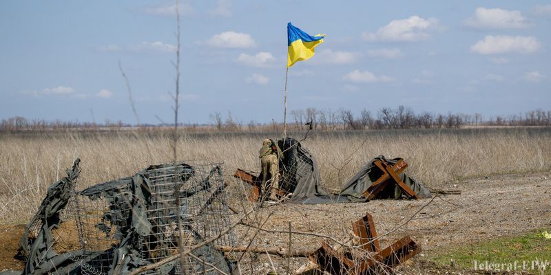 У районі села Жолобок терористи посилили обстріли: готується евакуація дітей