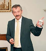 Казна землею збагатіє