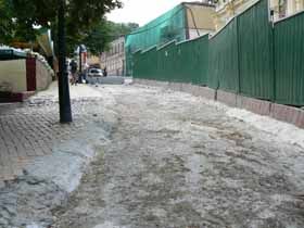 Брукiвка не в змозі сидіти на Узвозі