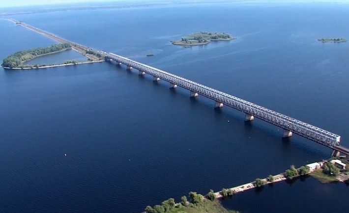 У Черкасах закрили на ремонт міст через Дніпро (відео)