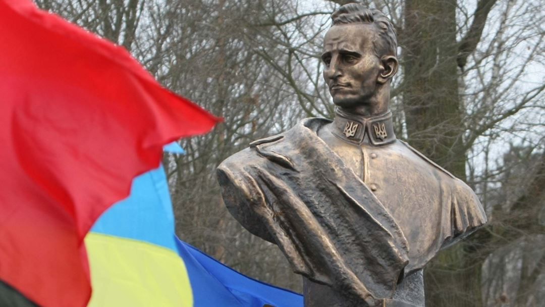 Унікальний архів про Романа Шухевича оприлюднила СБУ