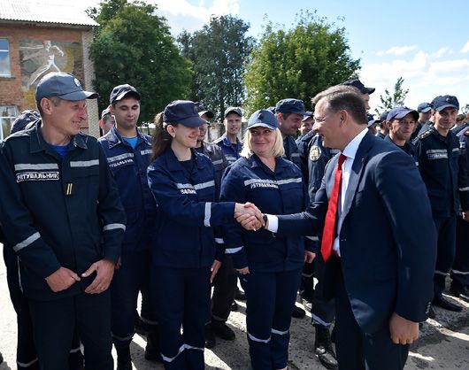 Ляшко вимагає платити рятувальникам по 8 тисяч на місяць