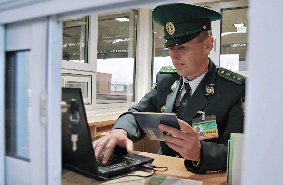 Росія депортуватиме українців через реєстрацію росіян в Україні