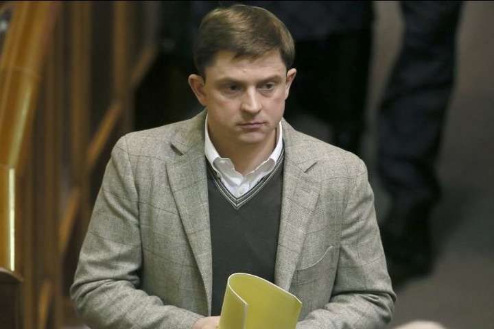 Олеся Довгого позбавили недоторканності