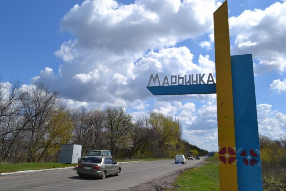 У Мар’їнці поранено під час обстрілу жінок і дітей