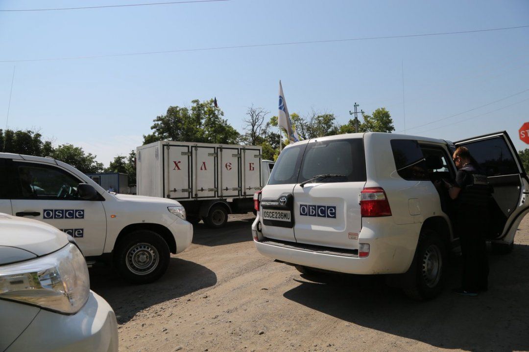 До Новоазовська не пустили два патрулі ОБСЄ (фото)