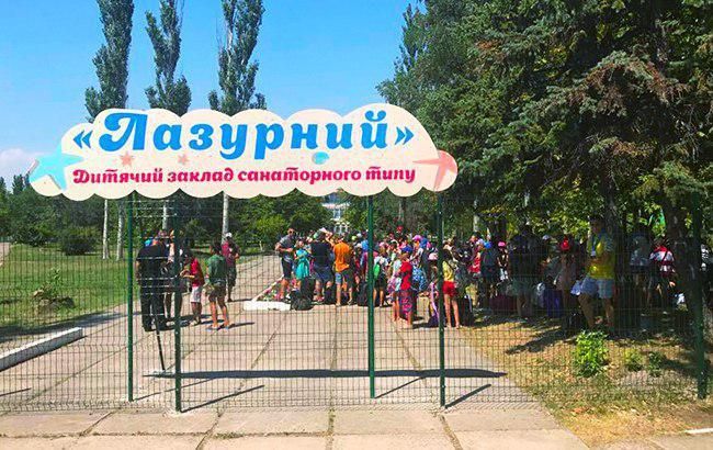 У Дніпрі двох чиновників відсторонили від роботи через масове отруєння дітей у Бердянську