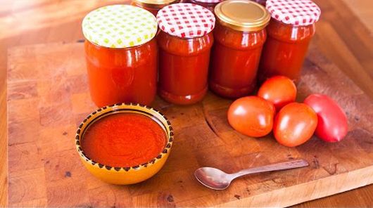Мікс із овочів: як смачно законсервувати кетчуп та квашені огірки