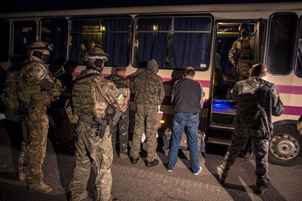 Від передачі бойовикам на Донбасі відмовилися 18 людей