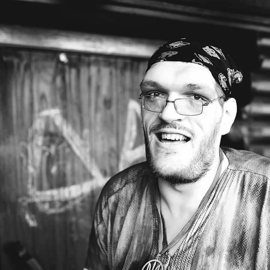 На фестивалі в Естонії помер соліст гурту Ivan Blues & Friends Іван Денисенко