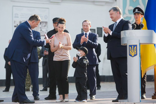 Нацполіця здійснила мрію важко хворого 4-річного Гліба Хуртепи стати патрульним