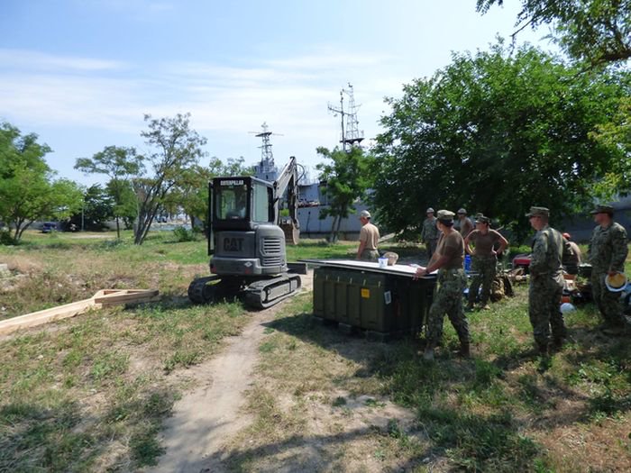 В Очакові американські спеціалісти приступили до будівництва військово-морської бази (фото)