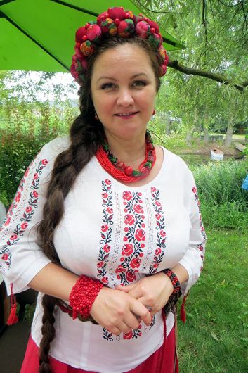 Вороги негативу: магія глиняних дзвоників лучанки Жанни Миляшкевич