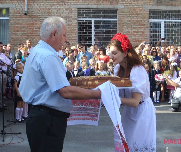 У Дніпрі та Чернівцях чиновникам заборонили виступати на лінійках 1 вересня