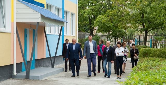 Віталій Кличко обурився поганим ремонтом дитсадка на Оболоні за 16,5 мільйонів гривень